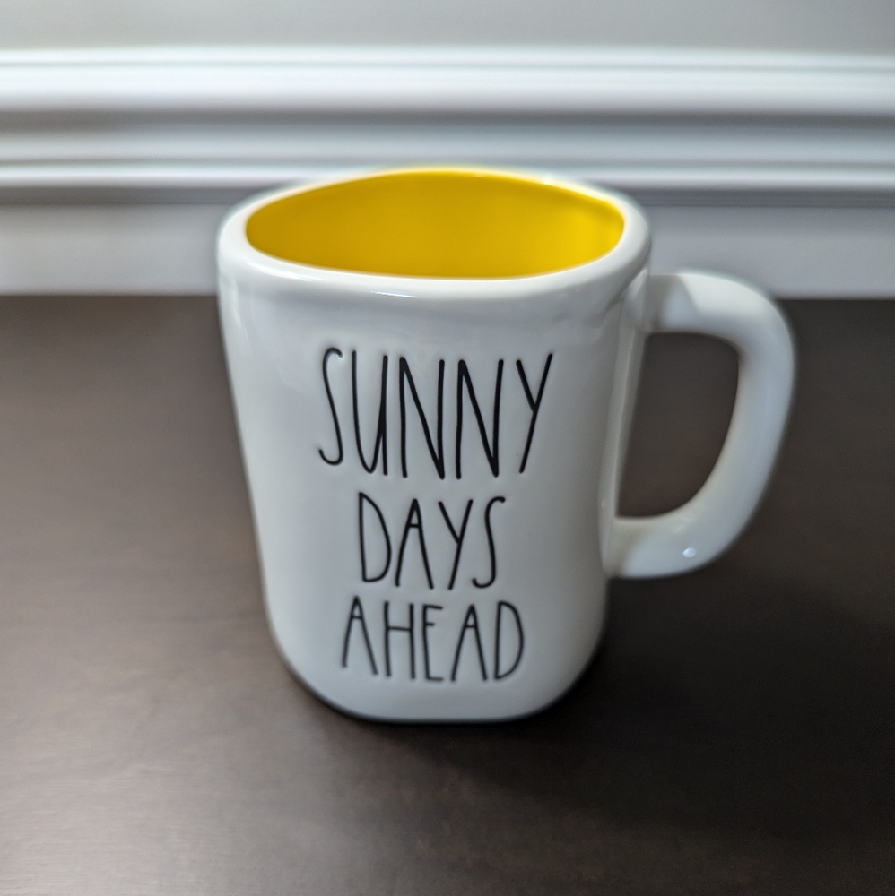 EUC Rae Dunn SUNNY DAYS AHEAD 19.5oz Ceramic Mug with Yellow Interior